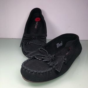 Women's Minnetonka Kilty Moccasins Black